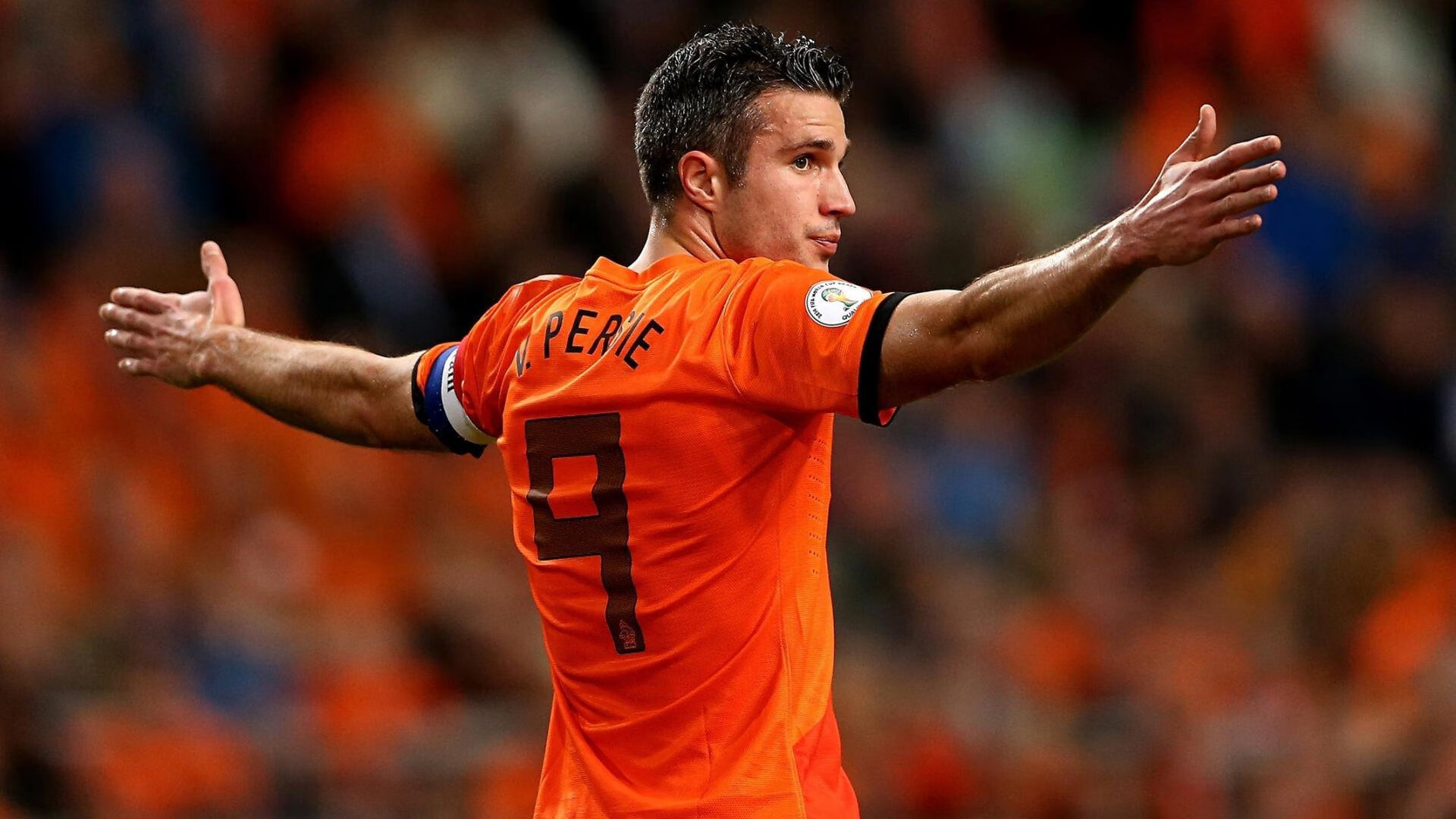 斯洛特:球队表现超出预期,目标是欧冠,斯特洛尔