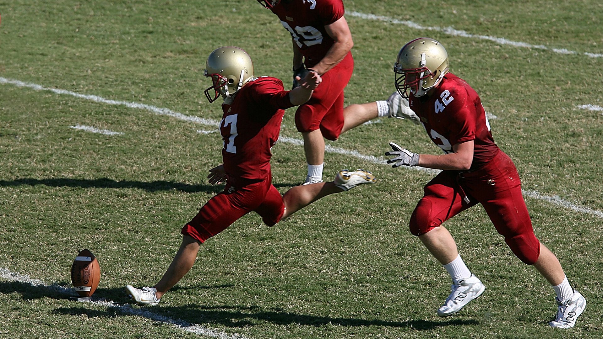 洛杉矶公羊队在赛季末取得连胜，nfl洛杉矶公羊队市值
